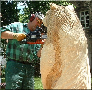 jochen adam der holzwerker schnitzen mit der motors�ge